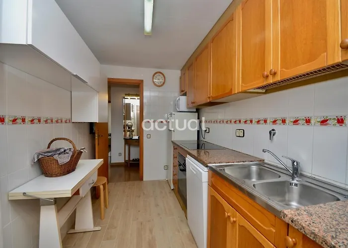 Palomas Esc. A 1-1 *