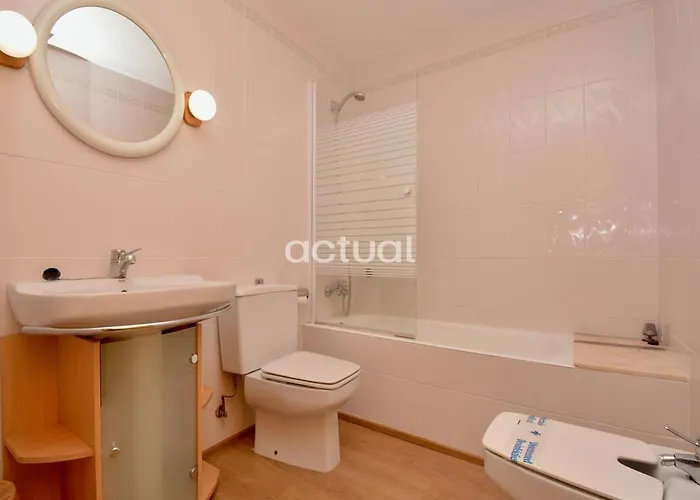 Palomas Esc. A 1-1 *