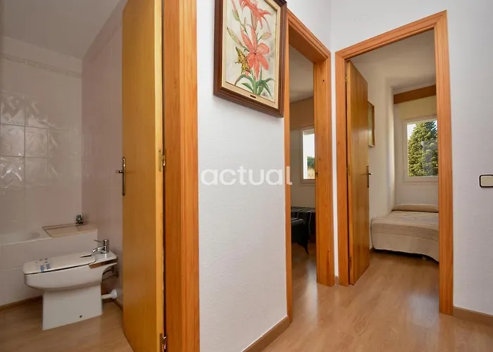 Palomas Esc. A 1-1 Platja d'Aro